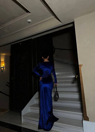 Livizmir Moda Kadın Kadife Kumaş Kalp Yaka Yırtmaç Detaylı Maxi Boy Elbise