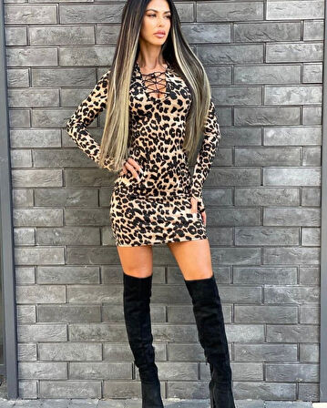 Livizmir Moda Kadın Uzun Kollu Leopar Desen Kuşgözü Dekolte Detay Mini Elbise
