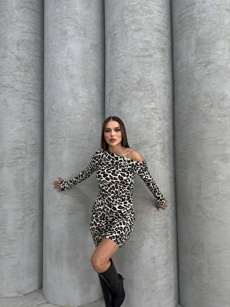 Livizmir Moda Kadın Uzun Kollu Leopar Desen Omuz Dekolteli Mini Elbise
