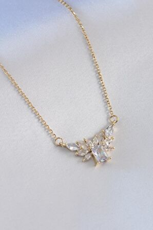 316L Çelik Gold Renk Zirkon Taşlı Baget Kadın Kolye
