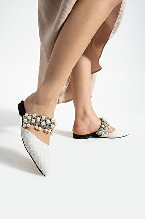 KUNNY Beyaz Kilim Inci Detay Kadın Topuklu Terlik