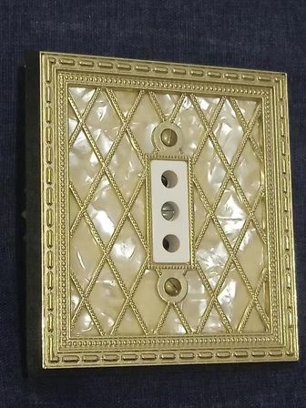 Retro Tasarım Sıva Altı Topraksız Priz - Antik ve Klasik Dekorasyon İçin Dekoratif Duvar Prizi (Restorasyon Uyumlu)