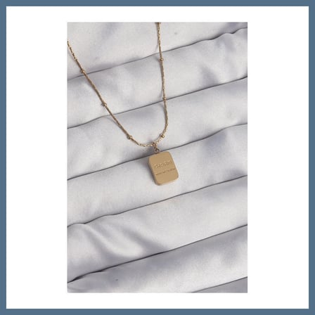 BuradaBulabilirsin 316L Çelik Gold Renk Kare Charm Model Kolye BBZ