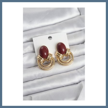 BuradaBulabilirsin Pirinç Gold Renk Bordo Taşlı Vintage Kadın Küpe BBZ