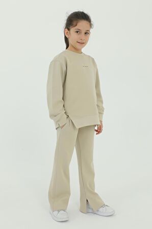 Bisiklet Yakalı Yırtmaçlı İspanyol Paça Baskı Detaylı Pamuklu 2'Li Alt Üst Kız Eşofman Takımı