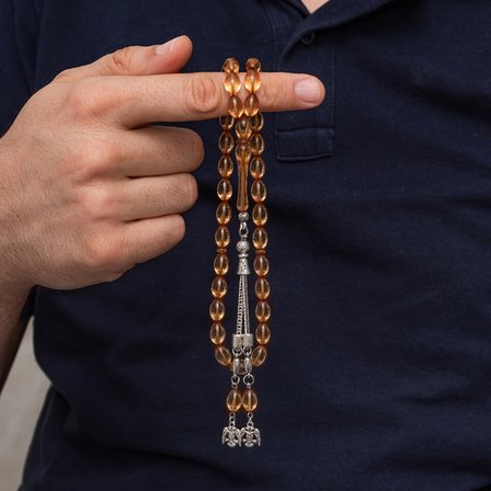 Metal Püsküllü Bal Şeffaf Sıkma Kehribar Tesbih