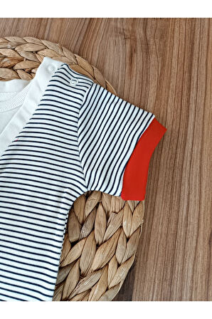 Kırmızı Erkek Bebek Body Çizgili Papyonlu Çıtçıtlı Kısa Kollu Şık Bebek Zıbın Yazlık %100 Pamuklu