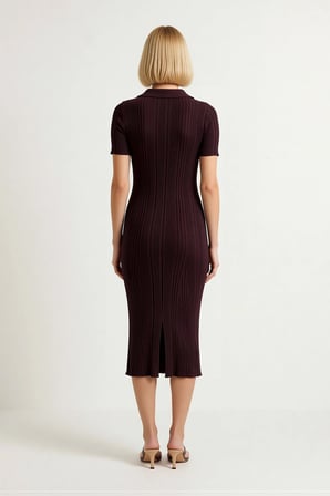 Kadın Polo Yaka Kısa Kollu Midi Elbise Triko Kumaş Bodycon Kesim İnce Dokulu Astarsız Günlük Rahat
