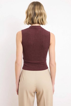 Kadın Bluz Üst Giyim Crop Fitted Vücuda Oturan Kesim V Yaka Kolsuz Dokulu Örme Kumaş Rahat