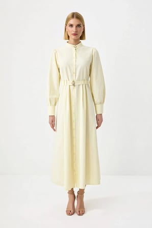 Kadın Maxi Tesettür Elbisesi Dik Yaka Uzun Kol Kuşaklı Terrycotton Dokuma Rahat Kesim Günlük Modern
