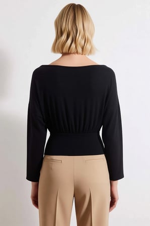 Kadın Örme Bluz Kayık Yaka Uzun Kol Fitted Kalıp Peplum Bel Detaylı Yumuşak Dokulu Estetik