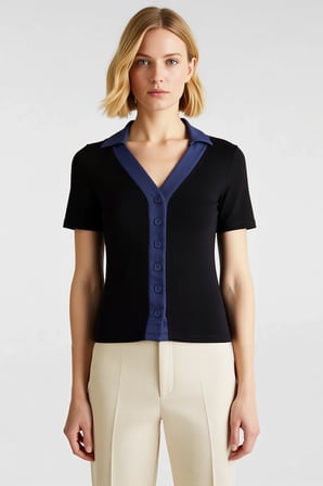 Kadın Bluz Fitted Polo Yaka Kısa Kol Ribana Örme Kumaş Tam Düğme Kapamalı Kontrast Şık