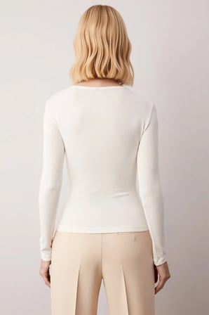 Kadın Bluz Cut Out Detaylı Vücuda Oturan Uzun Kol Yumuşak Tuşeli Esnek Örme Ribana Büzgü Şık