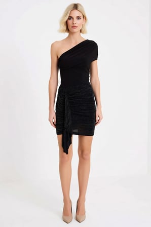 Kadın Etek Bodycon Mini Elbise Asimetrik Yaka Tek Kol Örme Kumaş Cut Out Detay Simli Astarsız Kalıp