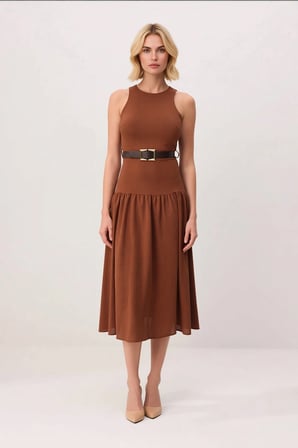 Kadın Kolsuz Maxi Elbise Kemerli Halter Yaka Skater Kesim Astarlı Polyester Dokuma Günlük Rahat