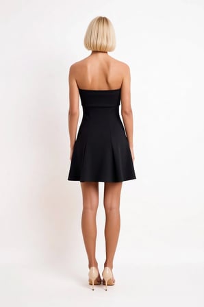 Kadın Straplez Kolsuz Mini Elbise Elastik Destekli Skater Kesim Silky İnterlok Örme Rahat Günlük