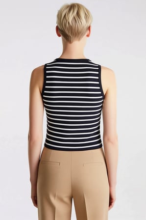Kadın Bluz V Yaka Kolsuz Fitted Vücuda Oturan İnterlok Örme Önden Düğmeli Crop Düz Desen Şık