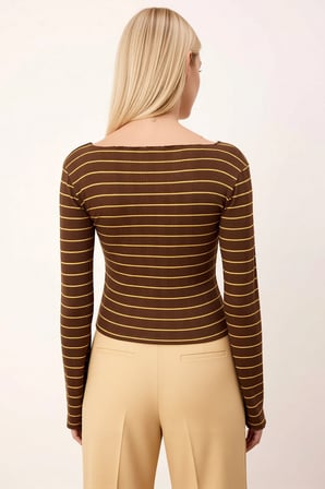 Kadın Bluz Fitted Crop Kayık Yaka Uzun Kol Çizgili Örme Kumaş Pointel Dokuma Tasarımı Spor