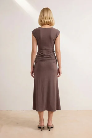 Kadın Kolsuz Bisiklet Yaka Midi Elbise Aksesuar Detaylı Bodycon Kesim Modal Kumaş Günlük Rahat Şık