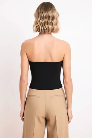 Kadın Bluz Straplez Yaka Kolsuz Fitted Kesim Düz Desen İnterlok Örme Aksesuar Detaylı Regular Boy