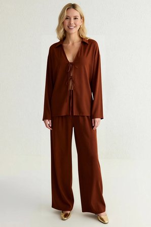 Kadın Büyük Beden Oversize Gömlek Yaka Bağlamalı Bluz Geniş Paça Pantolon Takım Crinkle Dokuma Rahat
