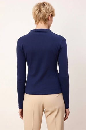 Kadın Bluz Polo Yaka Uzun Kol Fitted Vücuda Oturan Örme Ribana Düz Düğme Kapamalı Şık