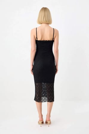 Kadın Dantel Bodycon Midi Elbise İnce Askılı Kare Yaka Astarlı Kolsuz Dokuma Kumaş Zarif Günlük