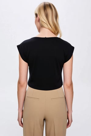 Kadın Büyük Beden Bluz Bisiklet Yaka Kısa Kol Fitted Kalıp Crop Kesim Örme Kumaş Düz Desen