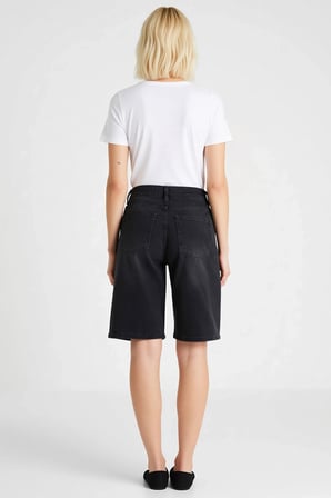 Kadın Yüksek Bel Geniş Paça Denim Bermuda Düz Desen Rigid Dokuma Relaxed Siluet Kısa Boy