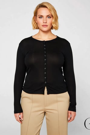 Kadın Büyük Beden Bluz Bisiklet Yaka Uzun Kol Örme Süprem Kumaş Çıtçıtlı Crop Fitted Kalıp Model