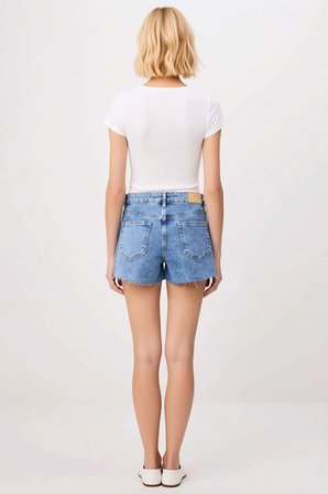 Kadın Şort Yüksek Bel Slim Kalıp Ekstra Mini Paça Kesikli Düz Desen Denim Kumaş Spor