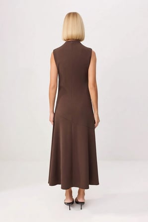 Kadın Kolsuz Bisiklet Yaka Maxi Elbise Astarlı Shift Kesim Yırtmaçlı Drape Detaylı Dokuma Rahat