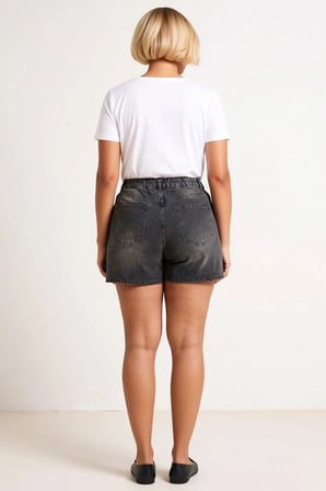 Kadın Büyük Beden Şort Denim Yüksek Bel Lastik Detaylı Düz Paça Kesim Esnek Olmayan Şık