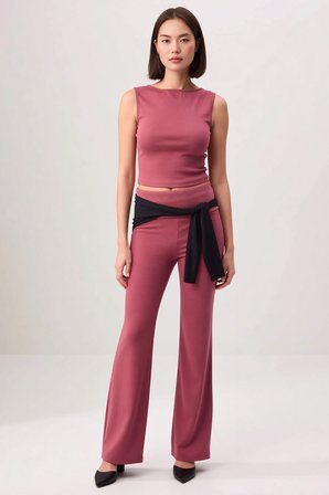 Kadın Büyük Beden Kolsuz Kayık Yaka Ribana Örme Crop Top Uzun Paça Takım Vücuda Oturan Günlük Rahat