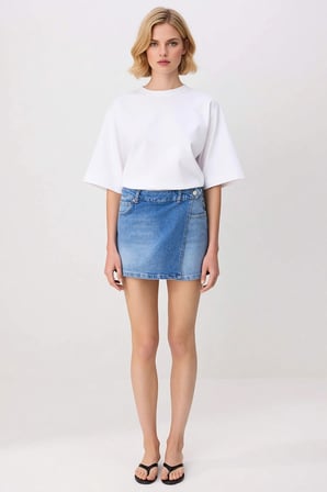 Kadın Şort Etek Yüksek Bel Kruvaze Kapama Denim Kumaş Hafif Esnek Mini Boy Boru Paça Düz Desen