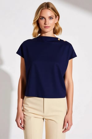 Kadın Bluz Crop Regular Kalıp Dik Yaka Yarasa Kol Soft Touch Örme Kumaş Aksesuar Detaylı Kısa Boy