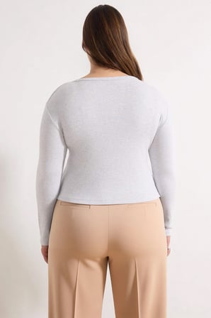 Kadın Büyük Beden Bluz Bisiklet Yaka Uzun Kol Örme Süprem Kumaş Çıtçıtlı Crop Fitted Kalıp Model