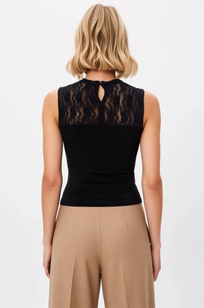 Kadın Bluz Fitted Dik Yaka Kolsuz Dantel Detaylı Esnek Örme Sandy Dokuma Düz Desen Regular Kalıp