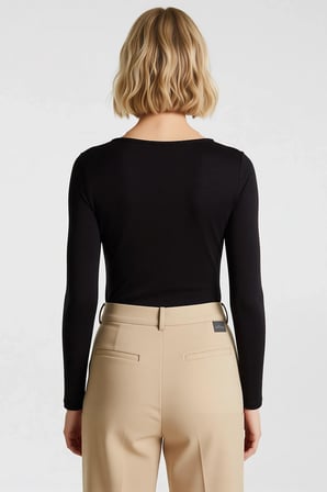 Kadın Bluz Kruvaze Yaka Uzun Kol Örme Kumaş Fitted Asimetrik Kesim Aksesuar Detaylı Crop Şık
