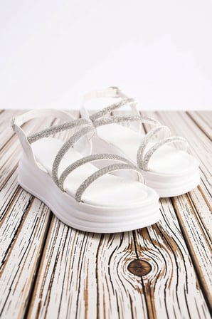Kadın İnce Tokalı Taşlı Şeritli Ortopedik Taban Platform Sandalet Konforlu Günlük Kullanım Ayakkabı