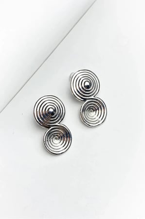 Spiral Tasarımlı Gümüş Renk Küpe