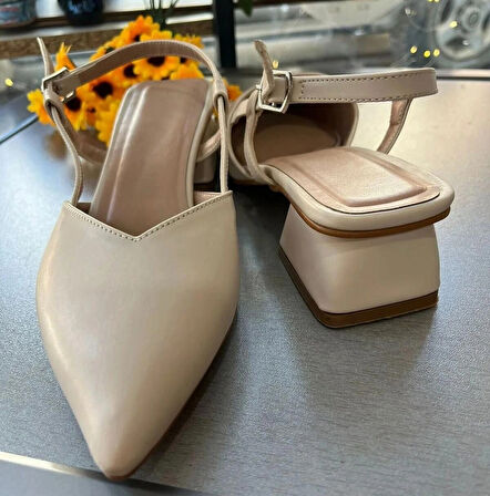 4 cm kalın topuk sivri burun 2025 model arkası açık topuklu ayakkabı klasik model zamansız şıklık