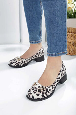 Leopar Desenlı Taş Detaylı Toka Kadın Topuklu Babet