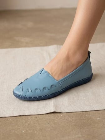 BEREN Hakiki İndigo Mavi Kadın Babet Ortopedik Taban Düz Motifli Slip-On Comfort Ayakkabı