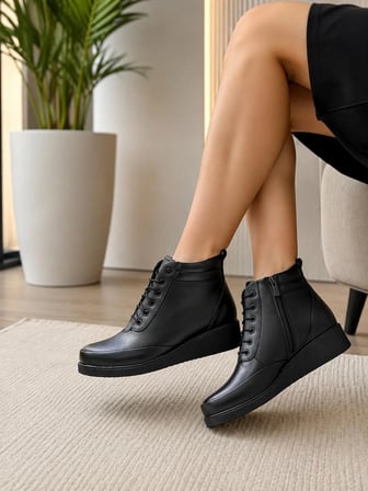 BEREN Hakiki Deri Siyah Kadın Bot Ortopedik Dolgu Taban Bağcıklı Fermuarlı Comfort Casual Günlük Bot