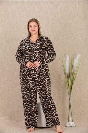 Büyük Beden Leopar Desenli Düğmeli Uzun Kol Viskon Pijama Takımı