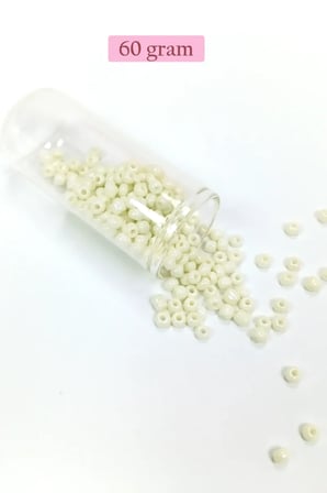 Dökme Cam Kum Boncuk Büyük Boy (6/0) 4 mm - 60 Gram - Krem - BNC107