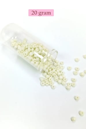 Dökme Cam Kum Boncuk Büyük Boy (6/0) 4 mm - 4 Renk - Toplam 80 Gram - BNC407