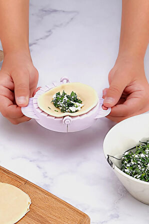 Pratik Lüx Plastik Ravioli Poğaça Ve Çiğ Börek Kalıbı