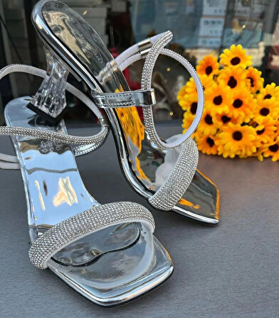 BEYAZ TAŞLI DÜZ BANTLI YENİ SEZON TREND MODELLER